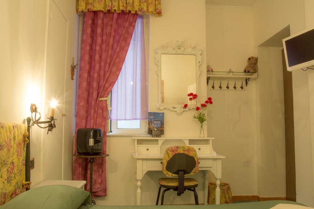 La Civetta Sul Como Bed & Breakfast Napoli